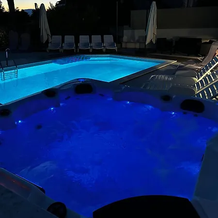 Dida I Mara Apartmán *