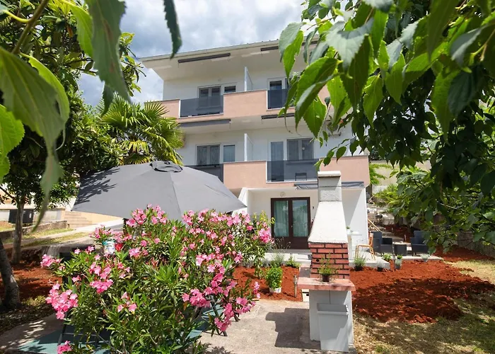 Dida I Mara Apartmán