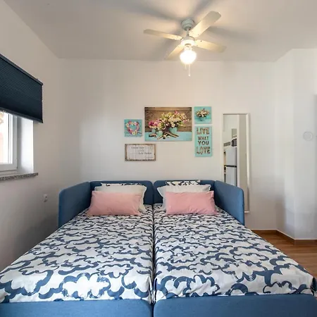 Dida I Mara شقة *