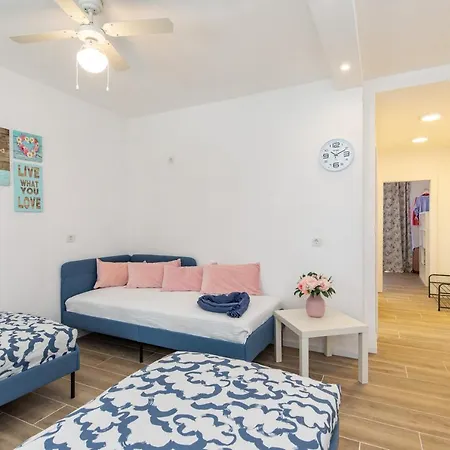 Dida I Mara Apartman Malinska